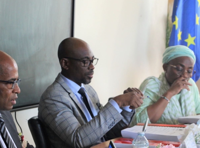 Commission permanente, sous l’égide du président Ben Issa Ousséni, avec 26 rapports inscrits à l’ordre du jour et 2 rapports 