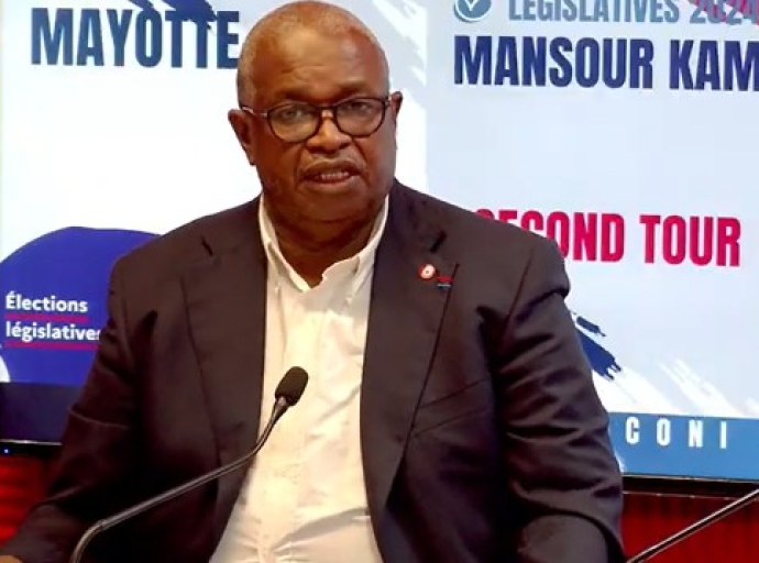 Mansour Kamardine "Des alliances pour démontrer l'expérience pour Mayotte."